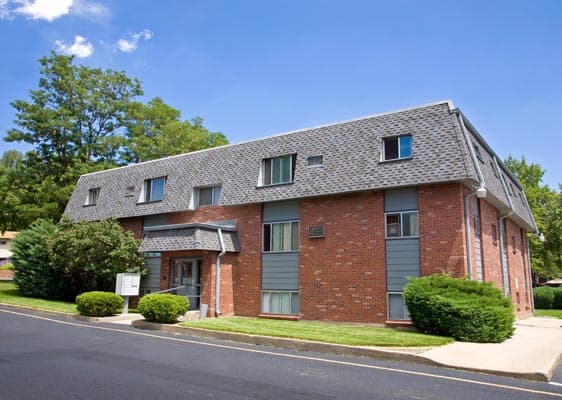 Arvada Place Apartments Featured Image